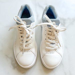 ON The Roger Advantage in White/Nimbus